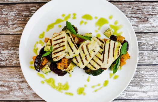 Stoma friendly roasted vegetable halloumi salad